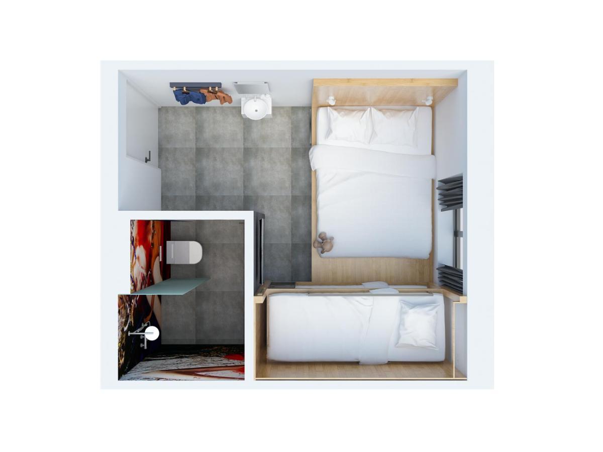 Bunk Hotel 3*