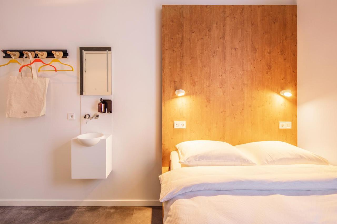 Bunk Hotel